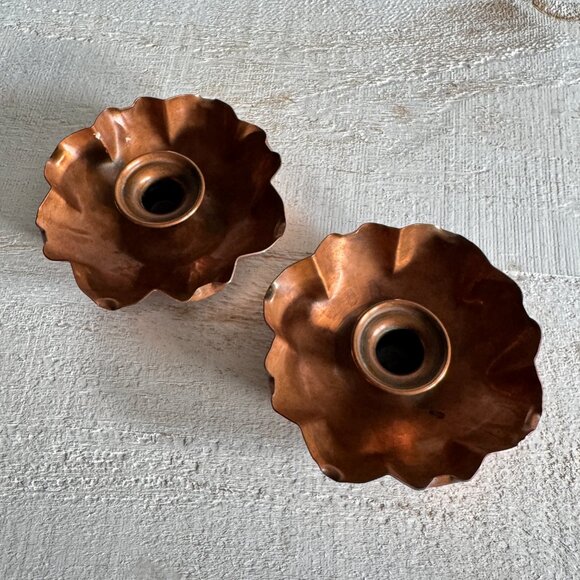 Set of Two Vintage Drumgold Hammered Copper Candle Stick Holders - Picture 11 of 12
